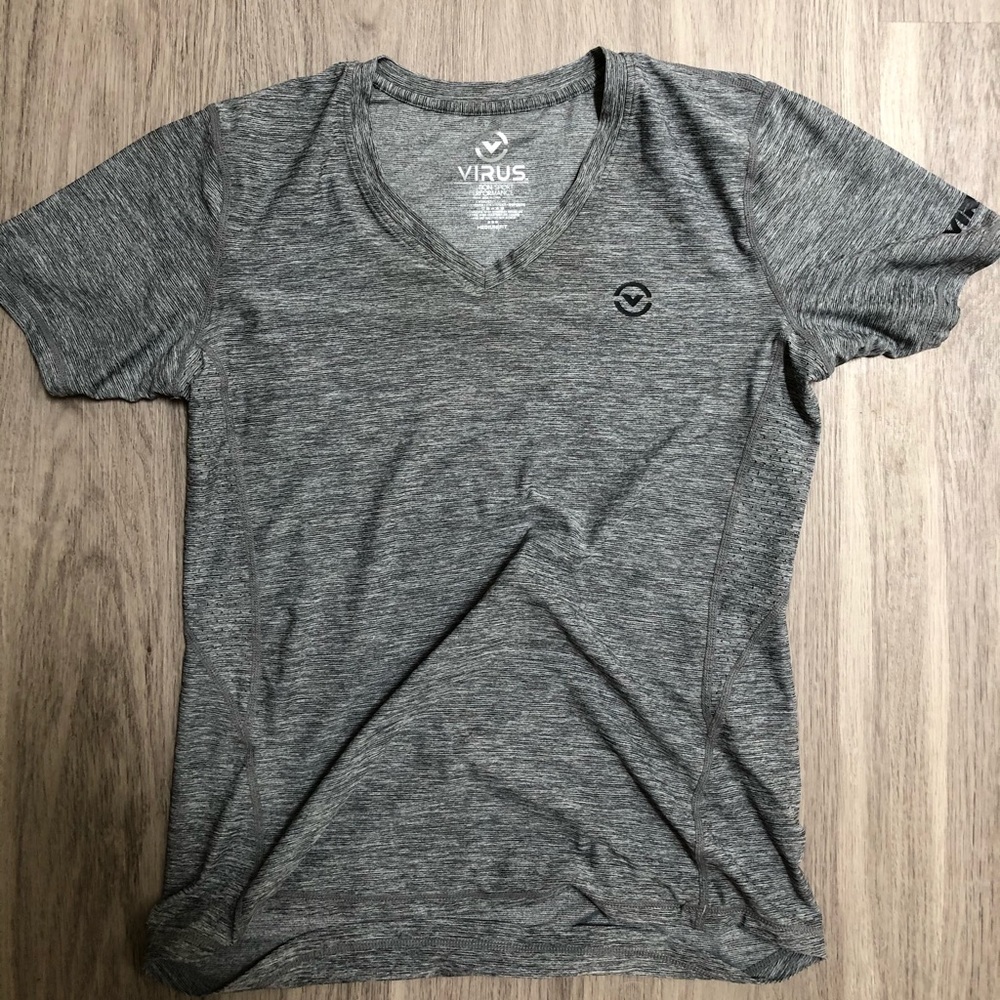 Virus short sleeve shirt medium